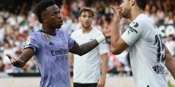 Federação Espanhola afrouxa penas aplicadas ao Valencia por racismo