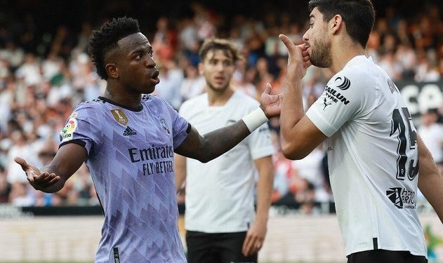 Federação Espanhola afrouxa penas aplicadas ao Valencia por racismo