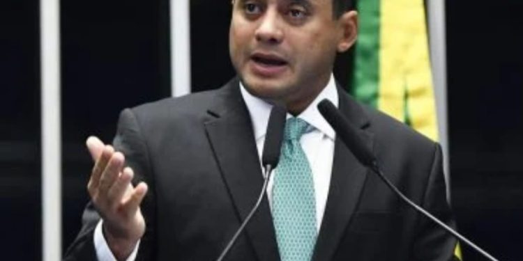 PGR aponta fragilidade de provas contra o senador Weverton