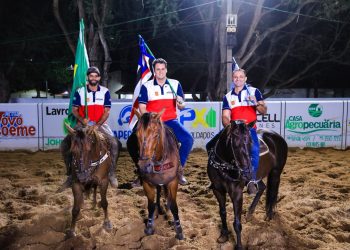 Orleans Brandão participa da cerimônia de abertura da 34ª Vaquejada de Colinas e destaca importância do evento para o Maranhão
